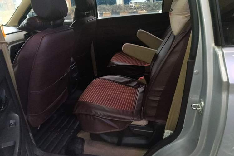 Used Wuling Hongguang 2019 1.5L S Standard Version China VI LAR Left Rear Seat