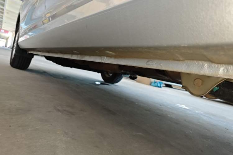 Used Wuling Hongguang 2019 1.5L S Comfort Edition China VI LAR Left Side Sill