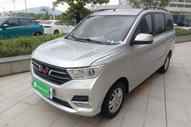 Used Wuling Hongguang 2019 1.5L S Comfort Edition China VI LAR