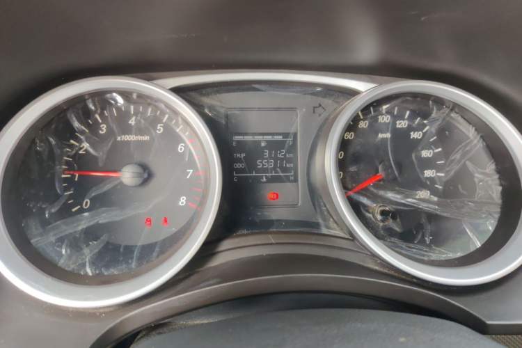 Used Wuling Hongguang 2019 1.5L S Comfort Edition China VI LAR Odometer Close Up