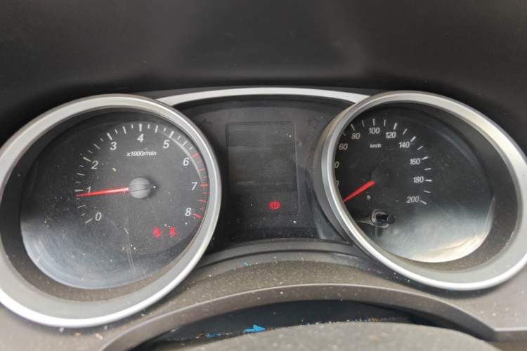 Used Wuling Hongguang 2019 1.5L S Comfort Edition China VI LAR Odometer Close Up