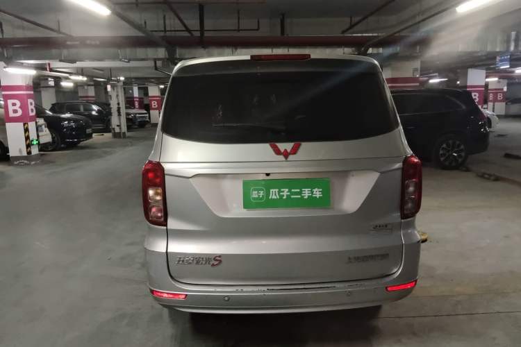 Used Wuling Hongguang 2019 1.5L S Comfort Edition China VI LAR Rear