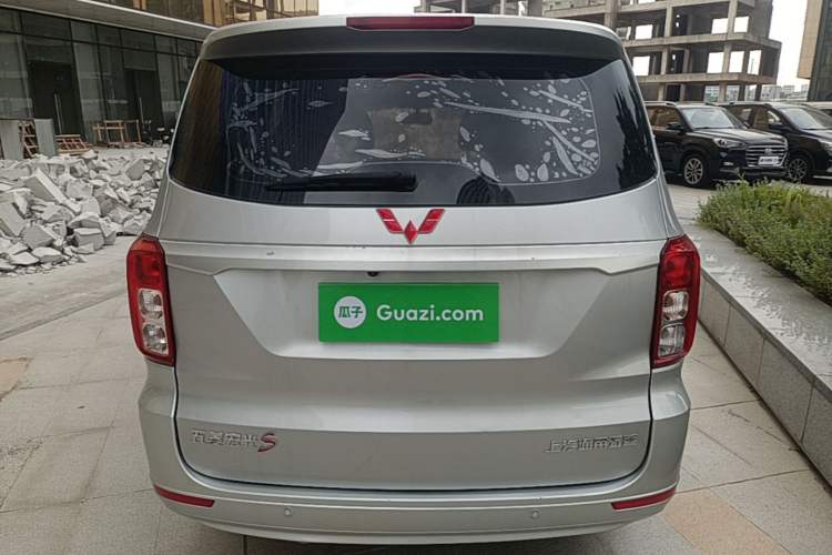 Used Wuling Hongguang 2019 1.5L S Comfort Edition China VI LAR Rear