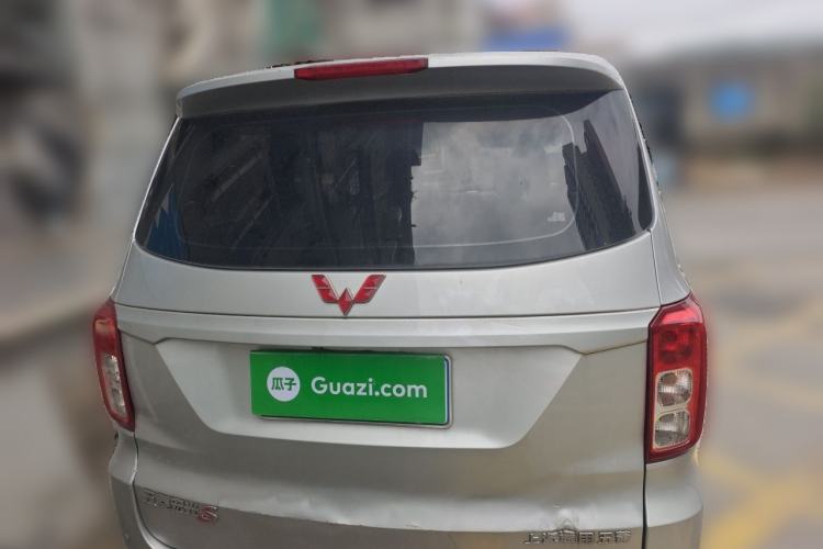 Used Wuling Hongguang 2019 1.5L S Comfort Edition China VI LAR Rear