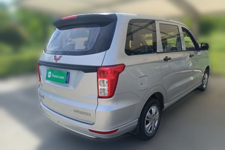 Used Wuling Hongguang 2019 1.5L S Basic Version China VI Standard LAR Rear Right 45 Deg