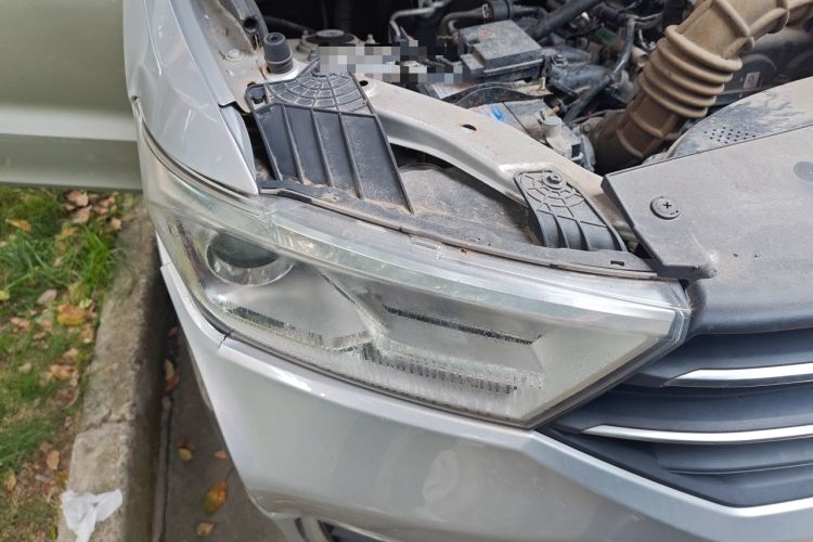 Used Wuling Hongguang 2019 1.5L S Base Version L2B Right Front Headlight