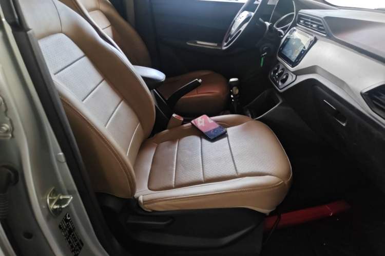 Used Wuling Hongguang 2019 1.5L S Comfort Edition China VI LAR Right Front Seat