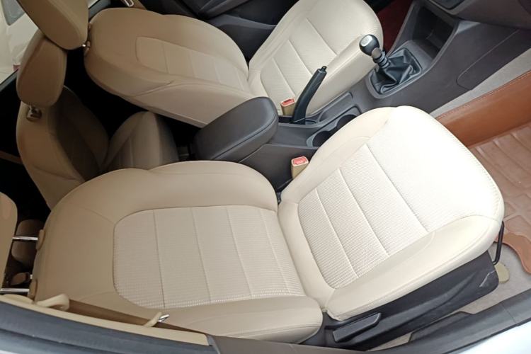 Used Wuling Hongguang 2019 1.5L S Standard Version China VI LAR Right Front Seat