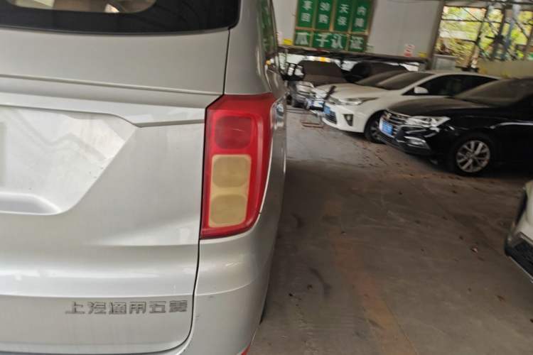 Used Wuling Hongguang 2019 1.5L S Comfort Edition China VI LAR Right Rear Taillight