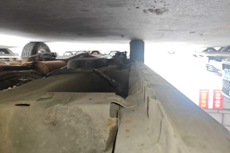 Used Wuling Hongguang 2019 1.5L S Comfort Edition China VI LAR Right Side Sill