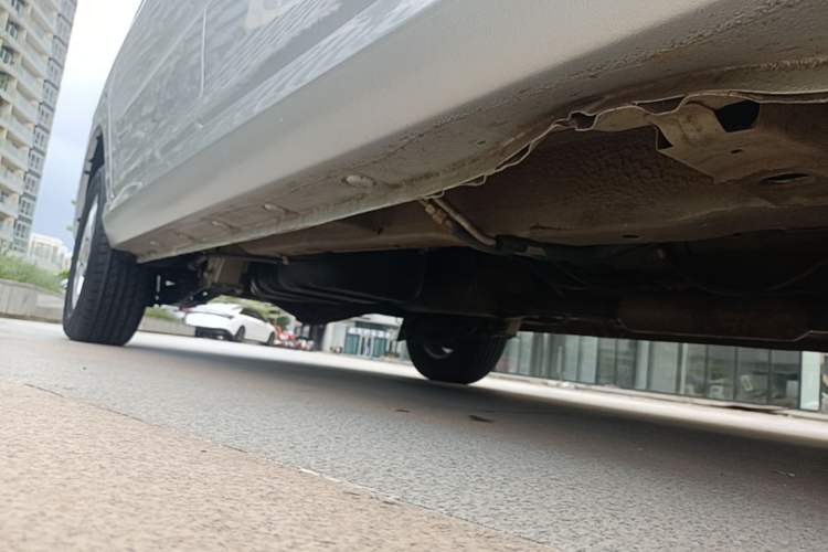 Used Wuling Hongguang 2019 1.5L S Comfort Edition China VI LAR Right Side Sill
