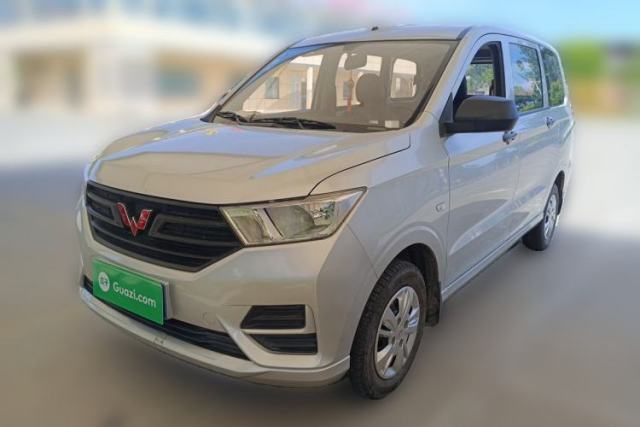 Used Wuling Hongguang 2019 1.5L S Basic Version China VI Standard LAR