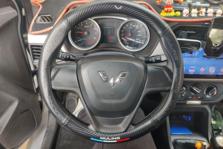 Used Wuling Hongguang 2019 1.5L S Comfort Edition China VI LAR Steering Wheel