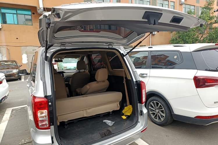 Used Wuling Hongguang 2019 1.5L S Standard Version China VI LAR Trunk