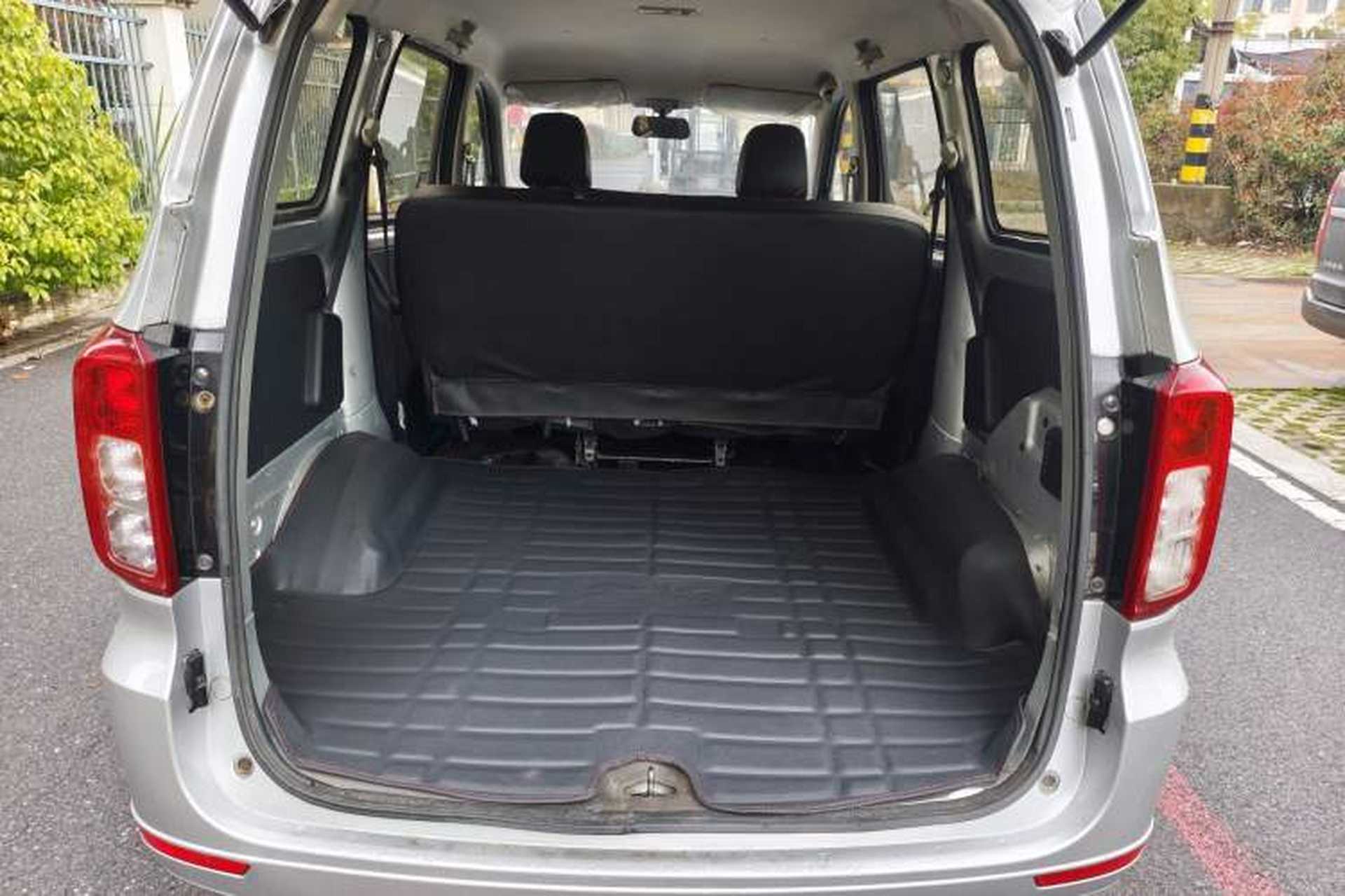 Used Wuling Hongguang 2019 1.5L S Basic Version China VI Standard LAR Trunk