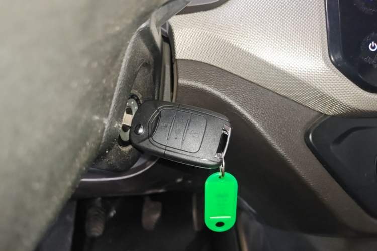 Used Wuling Hongguang 2019 1.5L S Comfort Edition China VI LAR Vehicle Key