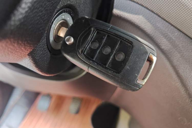 Used Wuling Hongguang 2019 1.5L S Base Version L2B Vehicle Key