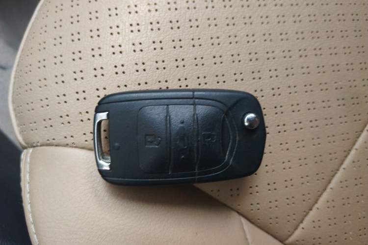 Used Wuling Hongguang 2019 1.5L S Comfort Edition China VI LAR Vehicle Key