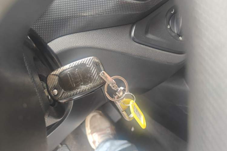 Used Wuling Hongguang 2019 1.5L S Basic Version China VI Standard LAR Vehicle Key