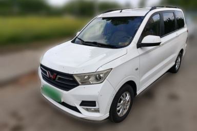 Used Wuling Hongguang 2019 1.5L S Comfort Edition China VI LAR