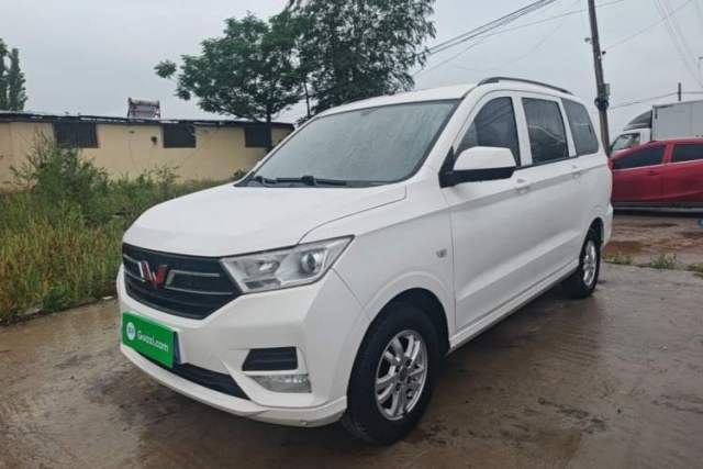 Used Wuling Hongguang 2019 1.5L S Standard Version China VI LAR