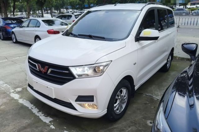 Used Wuling Hongguang 2019 1.5L S Comfort Edition China VI LAR