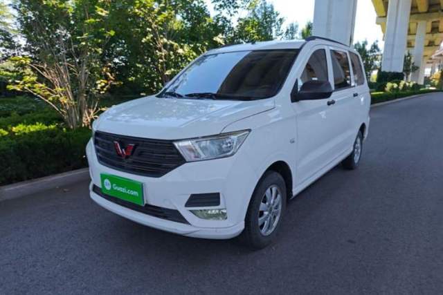 Used Wuling Hongguang 2019 1.5L S Basic Version China VI Standard LAR