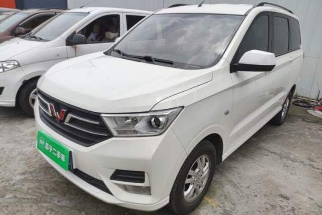 Used Wuling Hongguang 2019 1.5L S Comfort Edition China VI LAR