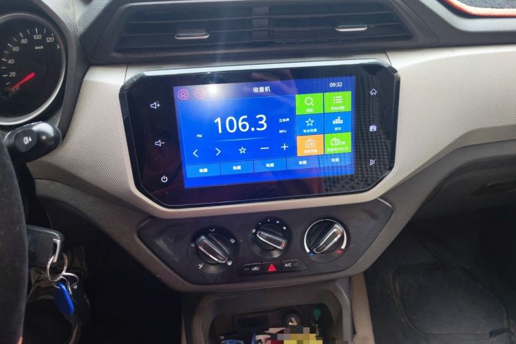 Used Wuling Hongguang 2019 1.5L S Comfort Edition China VI LAR Audio And AC Panel