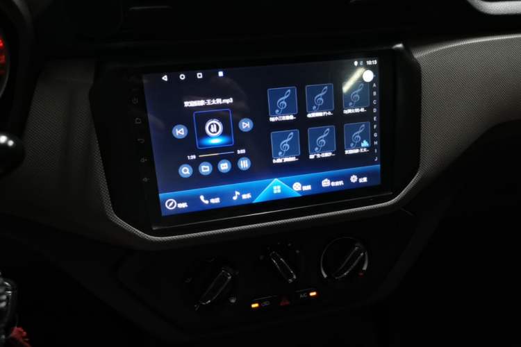Used Wuling Hongguang 2019 1.5L S Standard Version China VI LAR Audio And AC Panel