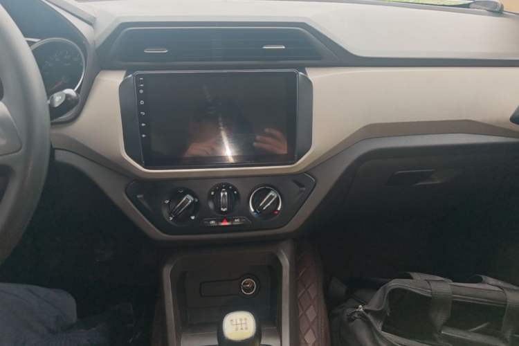 Used Wuling Hongguang 2019 1.5L S Standard Version China VI LAR Audio And AC Panel