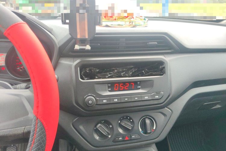 Used Wuling Hongguang 2019 1.5L S Basic Version China VI Standard LAR Audio And AC Panel