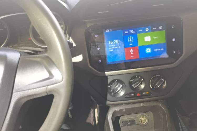 Used Wuling Hongguang 2019 1.5L S Comfort Edition China VI LAR Audio And AC Panel