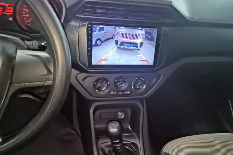 Used Wuling Hongguang 2019 1.5L S Basic Version China VI Standard LAR Audio And AC Panel