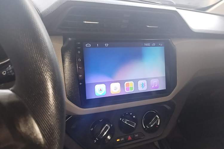 Used Wuling Hongguang 2019 1.5L S Standard Version China VI LAR Audio And AC Panel