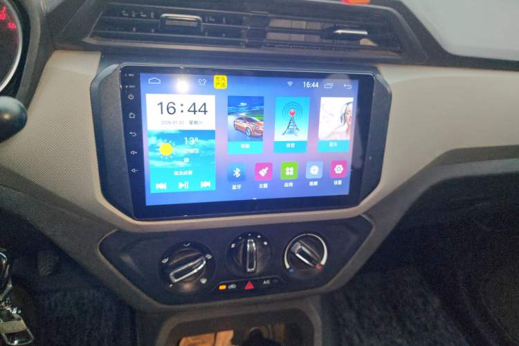 Used Wuling Hongguang 2019 1.5L S Standard Version China VI LAR Audio And AC Panel