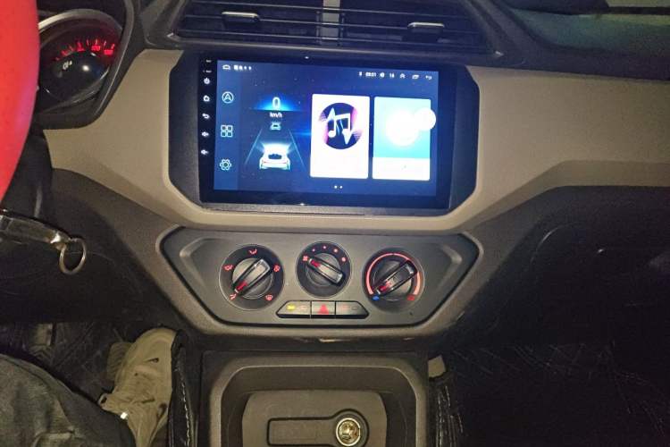 Used Wuling Hongguang 2019 1.5L S Standard Version China VI LAR Audio And AC Panel