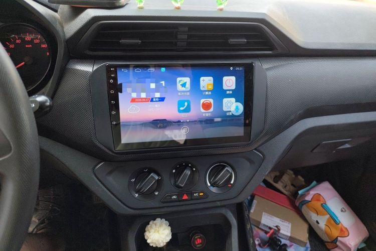 Used Wuling Hongguang 2019 1.5L S Basic Version China VI Standard LAR Audio And AC Panel