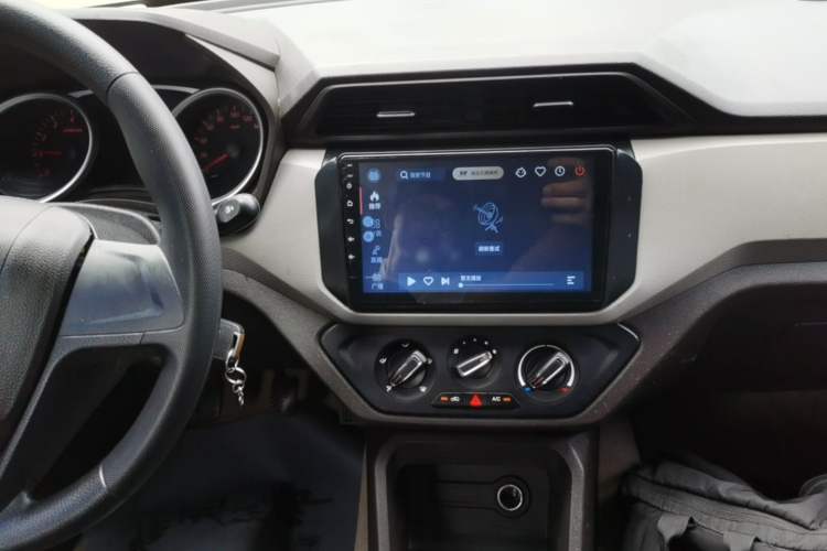 Used Wuling Hongguang 2019 1.5L S Standard Version China VI LAR Audio And AC Panel