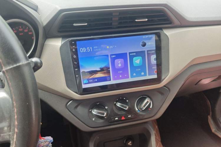 Used Wuling Hongguang 2019 1.5L S Standard Version China VI LAR Audio And AC Panel