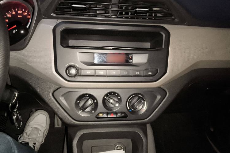 Used Wuling Hongguang 2019 1.5L S Standard Version China VI LAR Audio And AC Panel