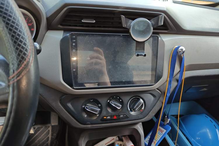 Used Wuling Hongguang 2019 1.5L S Standard Version China VI LAR Audio And AC Panel