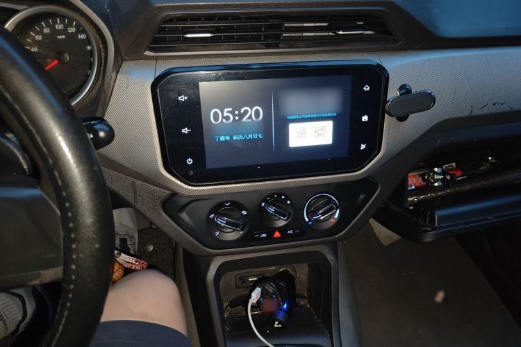 Used Wuling Hongguang 2019 1.5L S Comfort Edition China VI LAR Audio And AC Panel