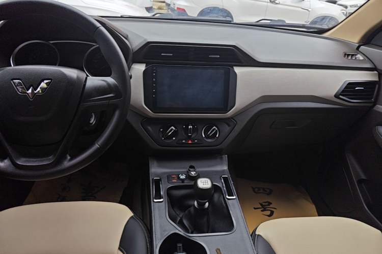 Used Wuling Hongguang 2019 1.5L S Standard Version China VI LAR Audio And AC Panel