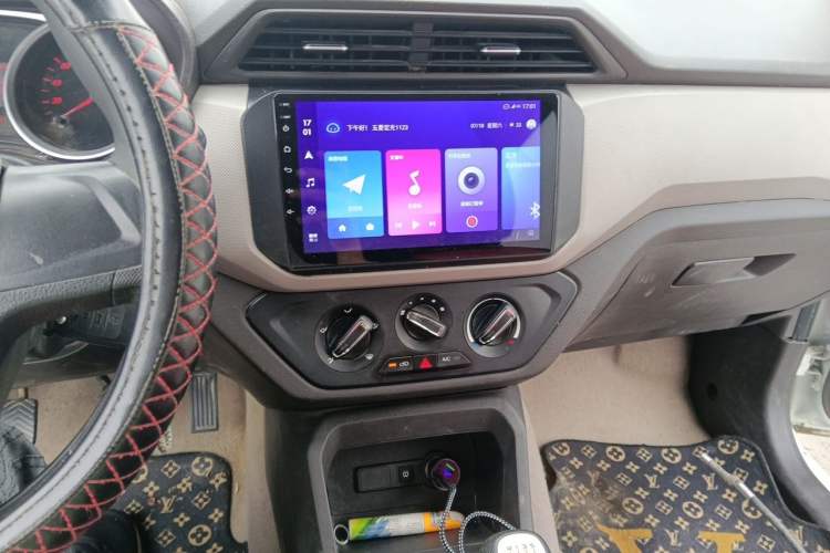 Used Wuling Hongguang 2019 1.5L S Standard Version China VI LAR Audio And AC Panel