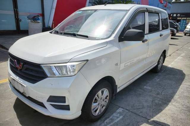 Used Wuling Hongguang 2019 1.5L S Basic Version China VI Standard LAR