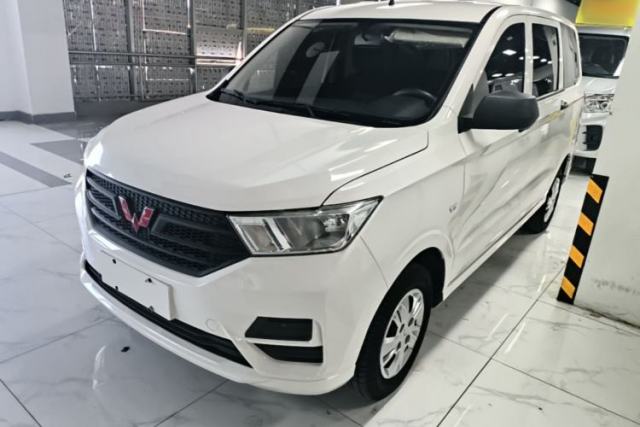 Used Wuling Hongguang 2019 1.5L S Basic Version China VI Standard LAR