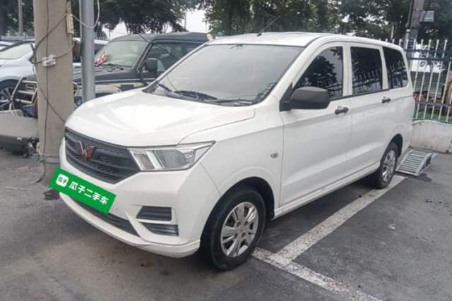 Used Wuling Hongguang 2019 1.5L S Basic Version China VI Standard LAR