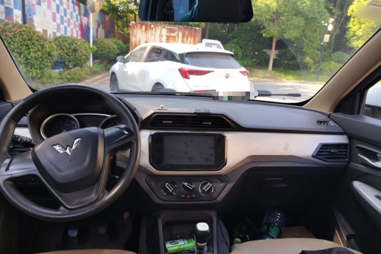 Used Wuling Hongguang 2019 1.5L S Comfort Edition China VI LAR Center Console