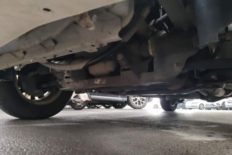 Used Wuling Hongguang 2019 1.5L S Comfort Edition China VI LAR Chassis Front Left